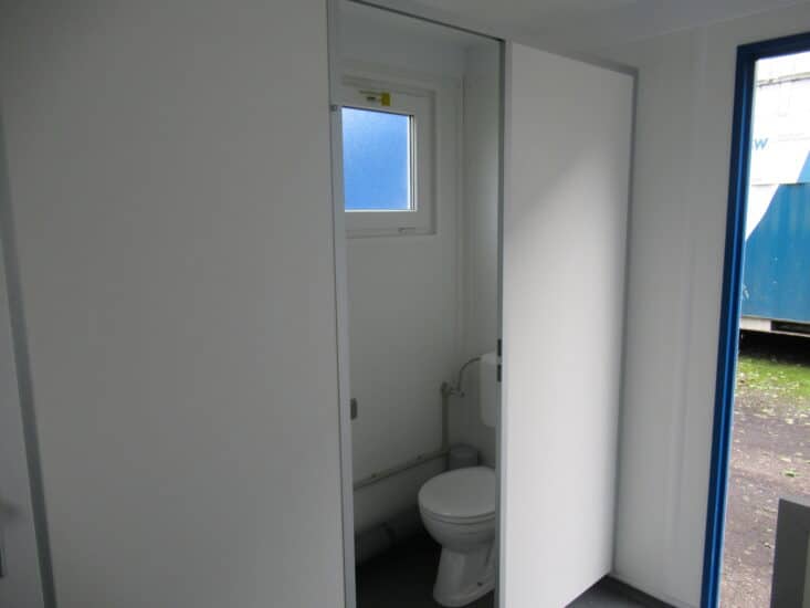 10ft Sanitary container- interior