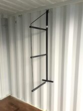 Shelf support for containers